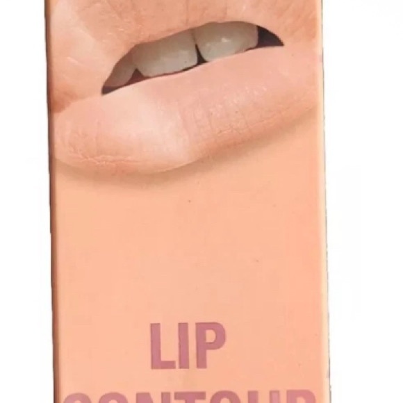 Revolution Lip Contour Kit - Stunner - Picture 3 of 3